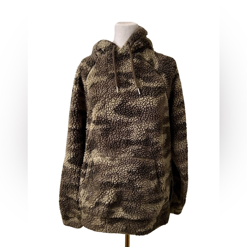 Fuzzy camo hoodie - size medium